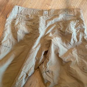Kuhl mens 40x32 lightweight pants, a couple of faded spots on right front thigh